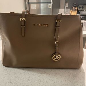Michael Kors - TAN Tote - USED